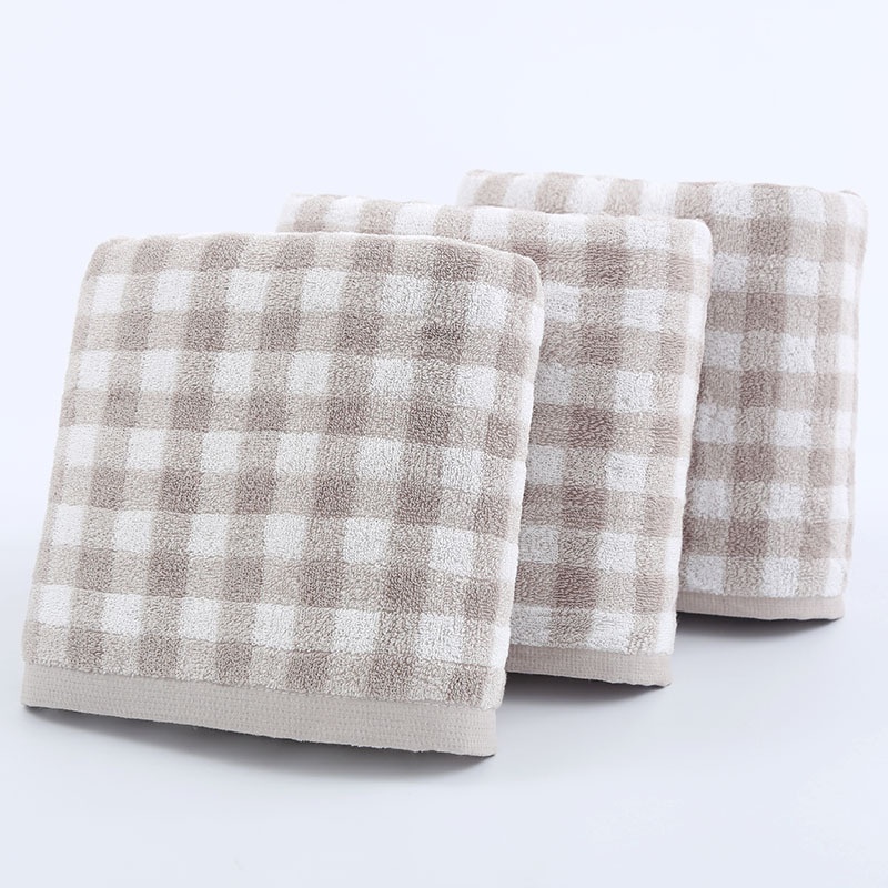 Lillian Badetuch im japanischen Stil von MUJI – Hochwertiges, weiches Frottee-Badetuch mit schlichtem Karomuster aus reiner Baumwolle – Neuware_voghion.com