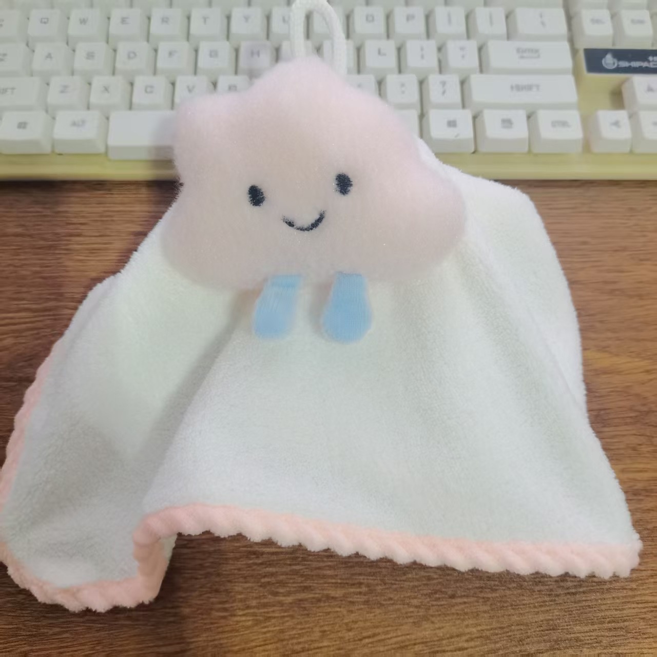 Lillian Absorbent Quick-Dry Household Kitchen Cloth Bear Pineapple Square Baby Hand Towel Cloud Hanging Coral Fleece_voghion.com