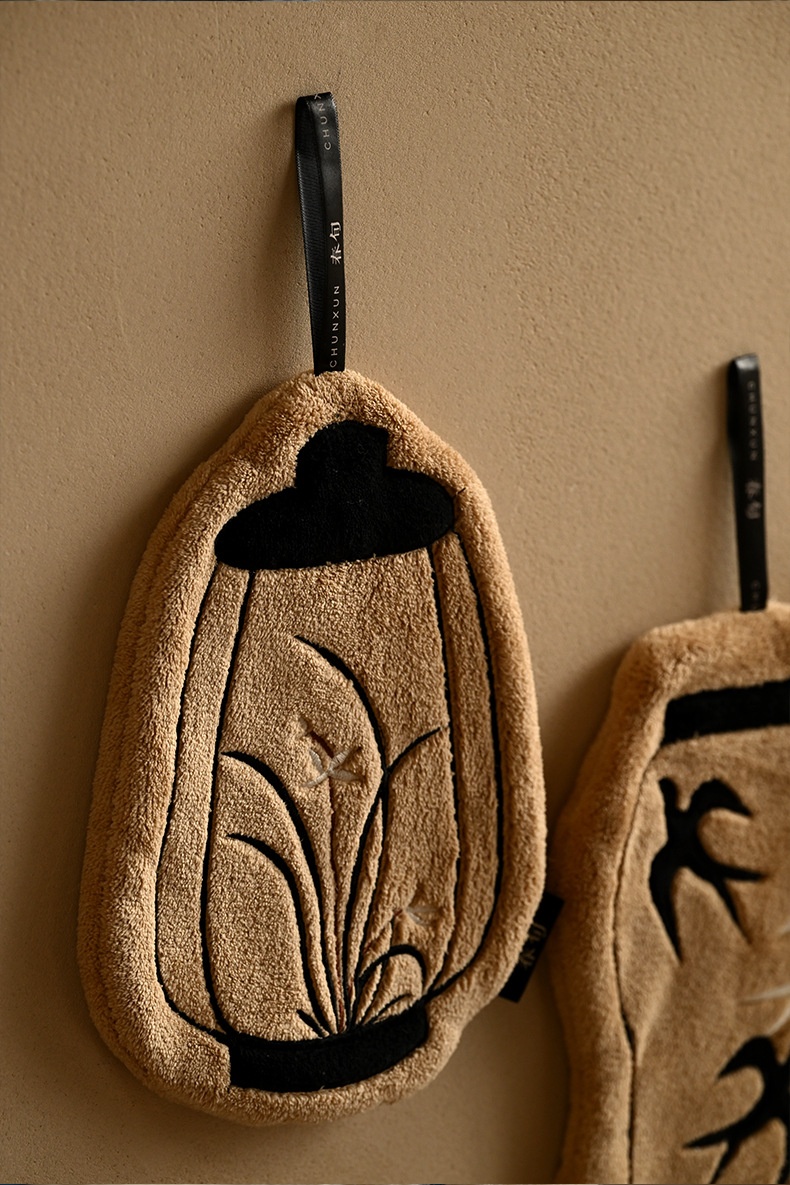 Lillian New Thickened Hanging Super Absorbent Bathroom Quick-Dry Coral Fleece Non-Stinky Kitchen Soft Hand Towel_voghion.com