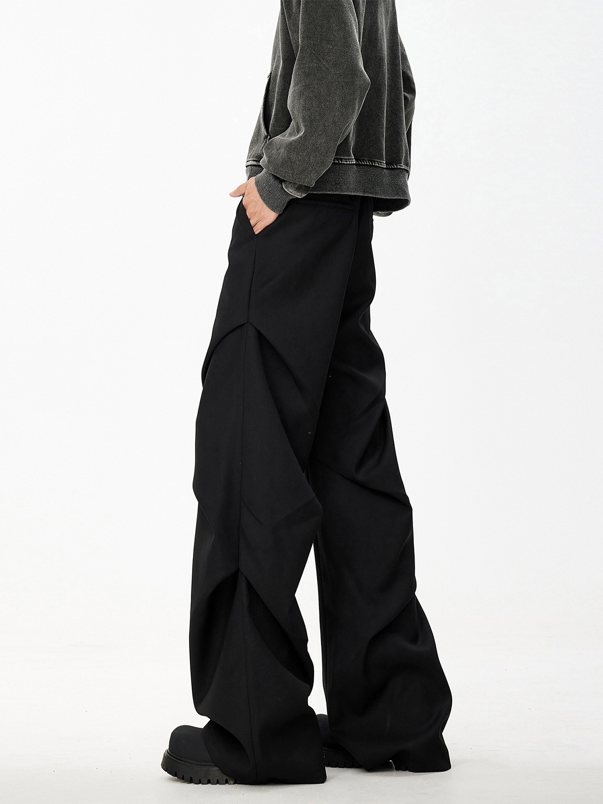 boy American Style Niche Pleated Flared Trousers Spring And Autumn Loose Versatile Draped Trendy Brand High-end Casual Pants_voghion.com
