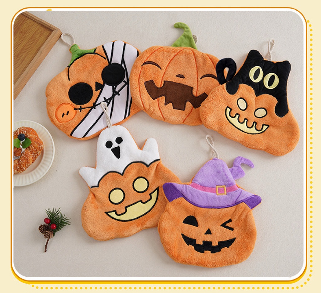 Lillian Cross-Border Halloween Cute Pumpkin Coral Fleece Hand Towel Hanging Kitchen Absorbent Quick-Dry Children's Gift_voghion.com