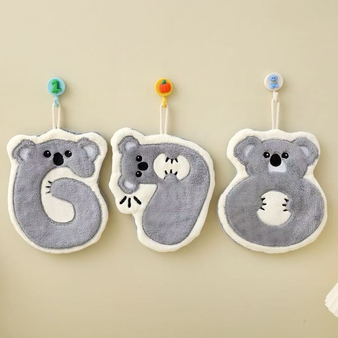 Lillian Digital Koala Hand Coral Fleece Hanging Kitchen Bathroom Towel Children's Handkerchief Super Absorbent_voghion.com