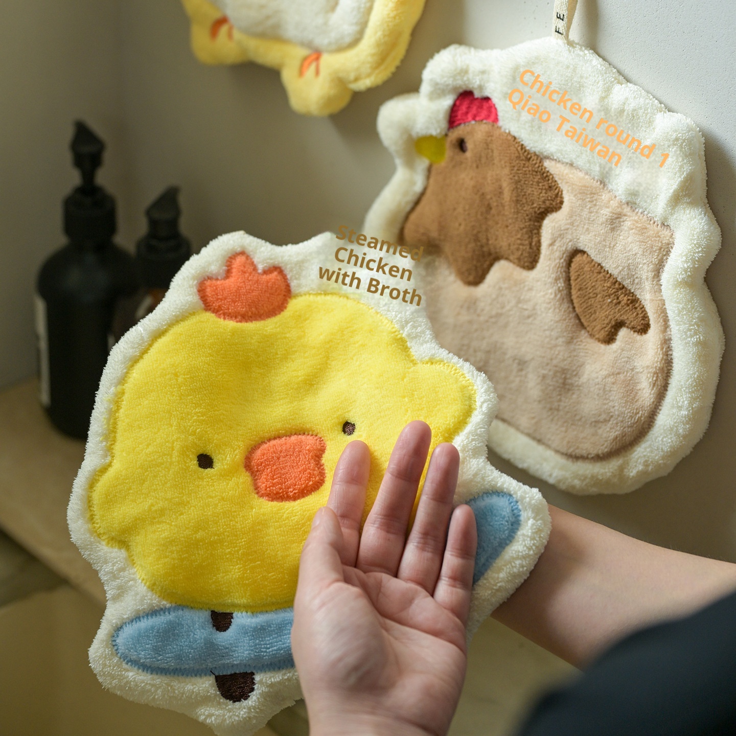 Lillian Custom Cute Pet Hand Hanging Chenille Kitchen Bathroom Coral Fleece Absorbent Cartoon Towel_voghion.com