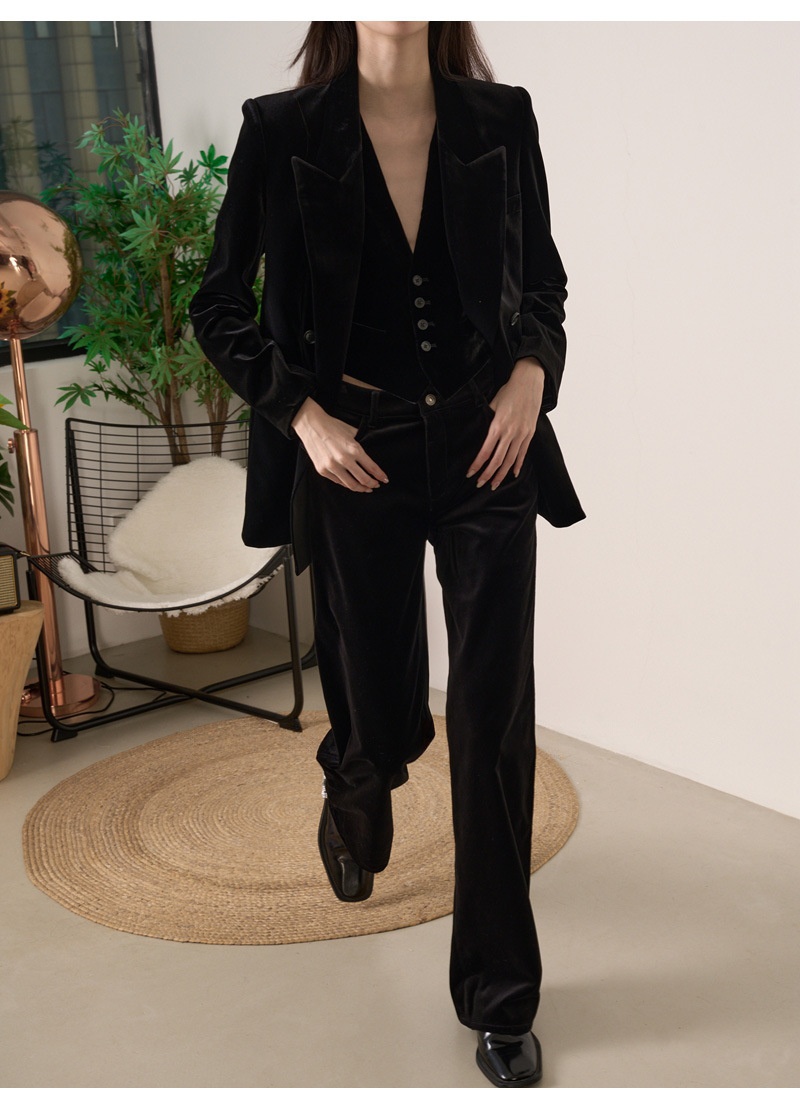 girl Girl YIMENG Light High-End Feel Black Velvet Peak Lapel Women's Blazer Waist-Cinching Vest Straight-Leg Pants Suit_voghion.com
