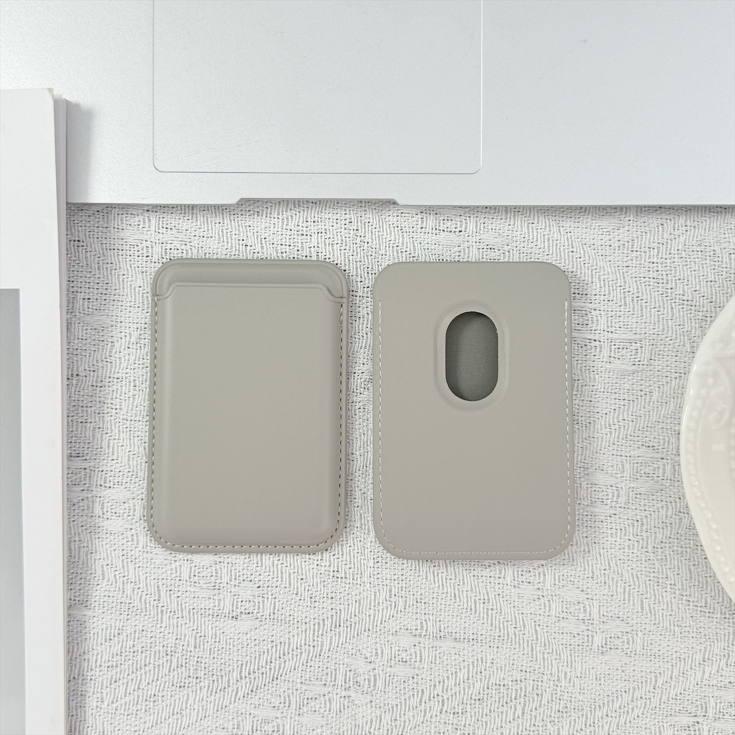 TechGlobe Compatible With IPhone 17 Case 16/15 Strong Magnetic Official Same Style Leather Card Holder_voghion.com