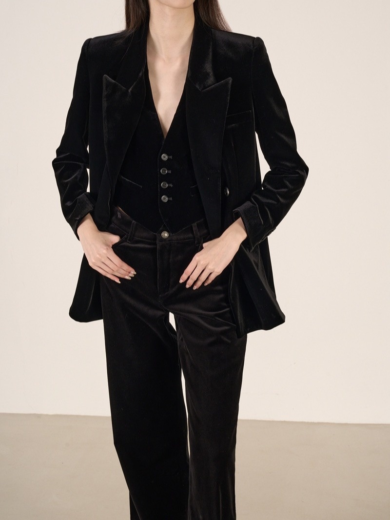 girl Girl YIMENG Light High-End Feel Black Velvet Peak Lapel Women's Blazer Waist-Cinching Vest Straight-Leg Pants Suit_voghion.com