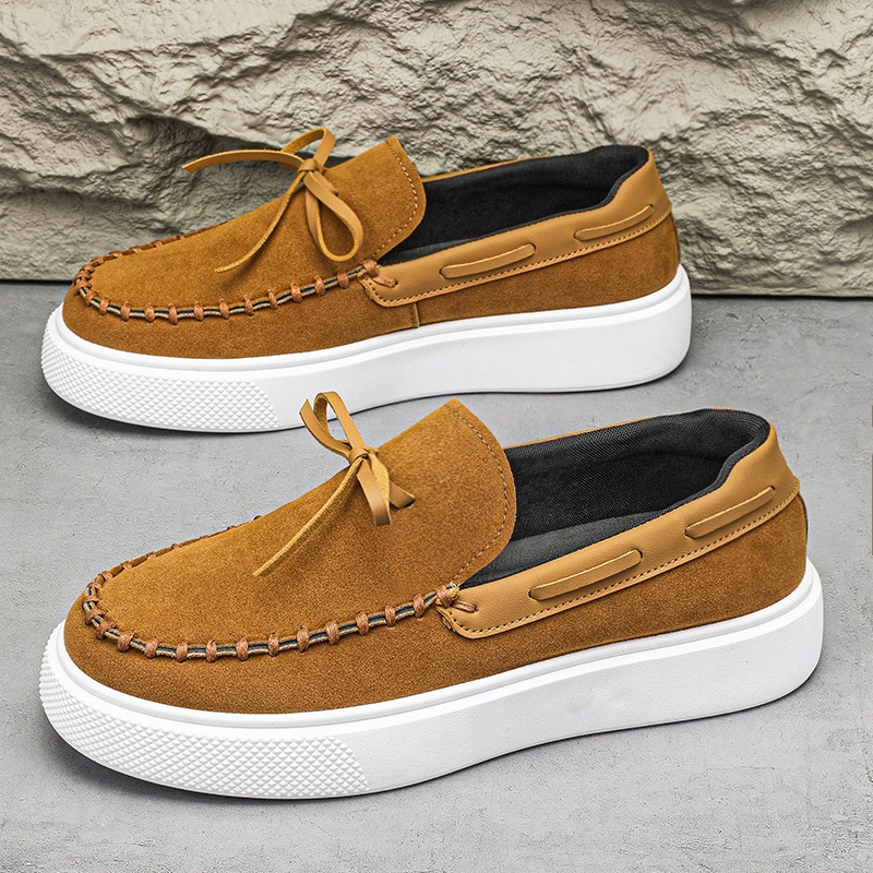 Voyage Voyage Automne 2024 Nouvelles baskets basses polyvalentes en daim, confortables et à semelle souple, style mocassins coréens pour hommes_voghion.com