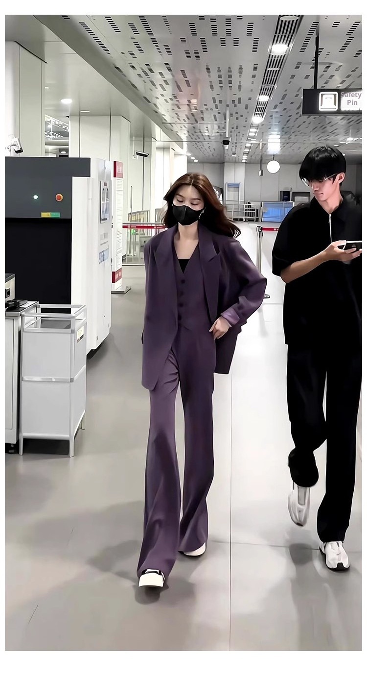 ragazza Ragazza In Stock#2025 Autunno Nuovo Abito Viola Uva Per Donna Giacca Blazer Oversize Pantaloni Svasati Set Tre Pezzi_voghion.com