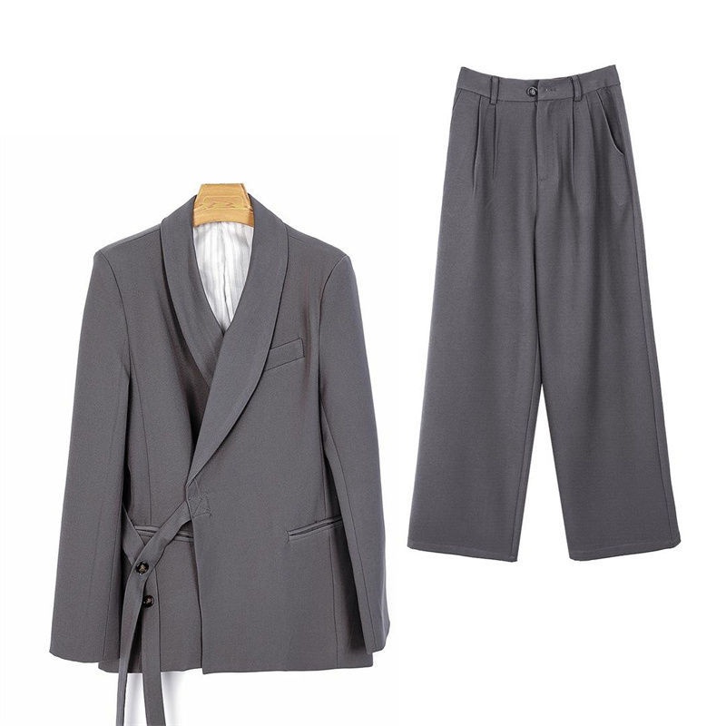 Ensemble deux pièces élégant et raffiné pour femme, collection printemps 2024, style coréen déesse. Veste blazer et pantalon décontractés._voghion.com