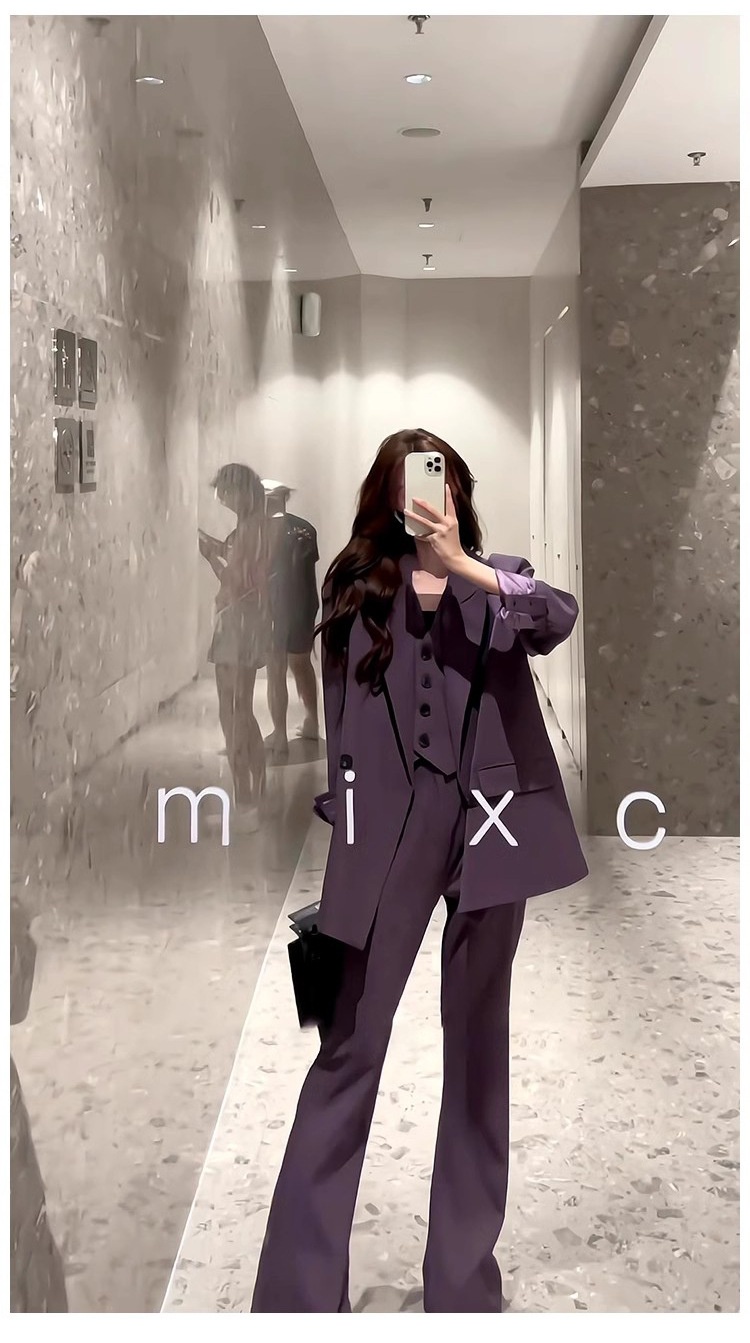 ragazza Ragazza In Stock#2025 Autunno Nuovo Abito Viola Uva Per Donna Giacca Blazer Oversize Pantaloni Svasati Set Tre Pezzi_voghion.com