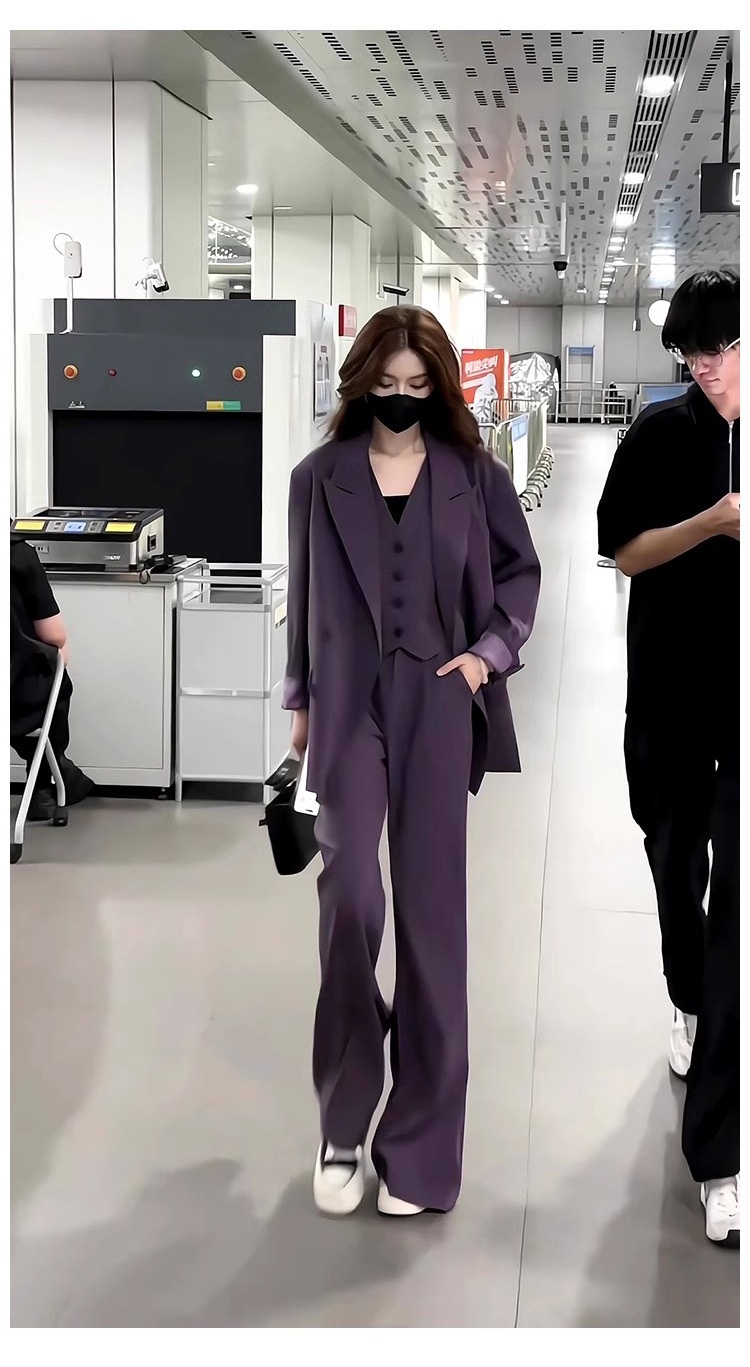 ragazza Ragazza In Stock#2025 Autunno Nuovo Abito Viola Uva Per Donna Giacca Blazer Oversize Pantaloni Svasati Set Tre Pezzi_voghion.com