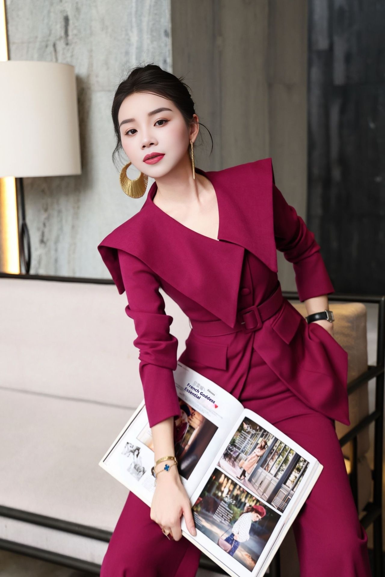 ragazza Ragazza 2025 Elegante abito professionale elegante da donna mondana matura Design Sse Niche Scialle Cravatta Blazer Pantaloni a gamba larga Set due pezzi per_voghion.com