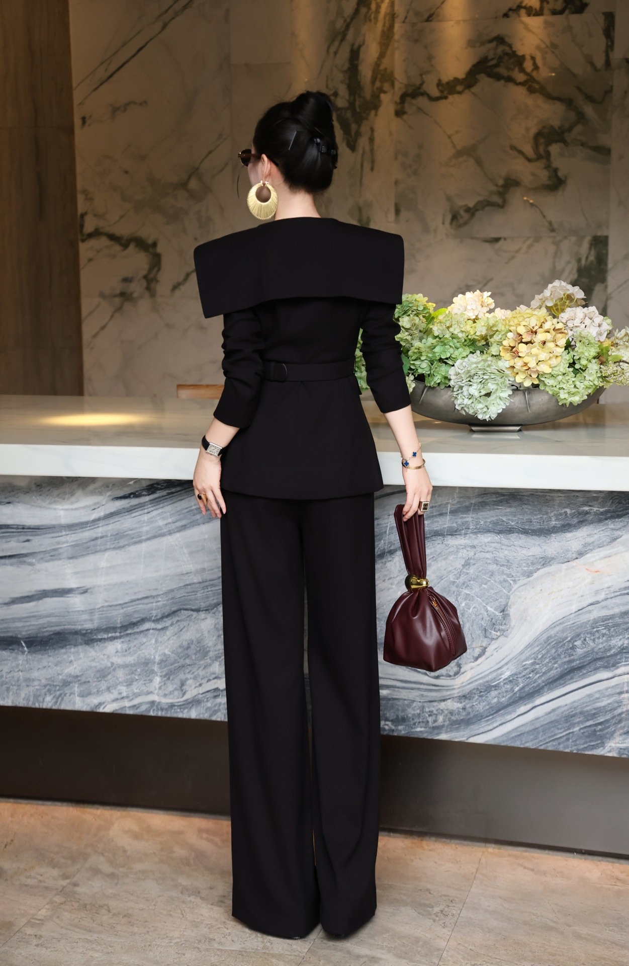 ragazza Ragazza 2025 Elegante abito professionale elegante da donna mondana matura Design Sse Niche Scialle Cravatta Blazer Pantaloni a gamba larga Set due pezzi per_voghion.com