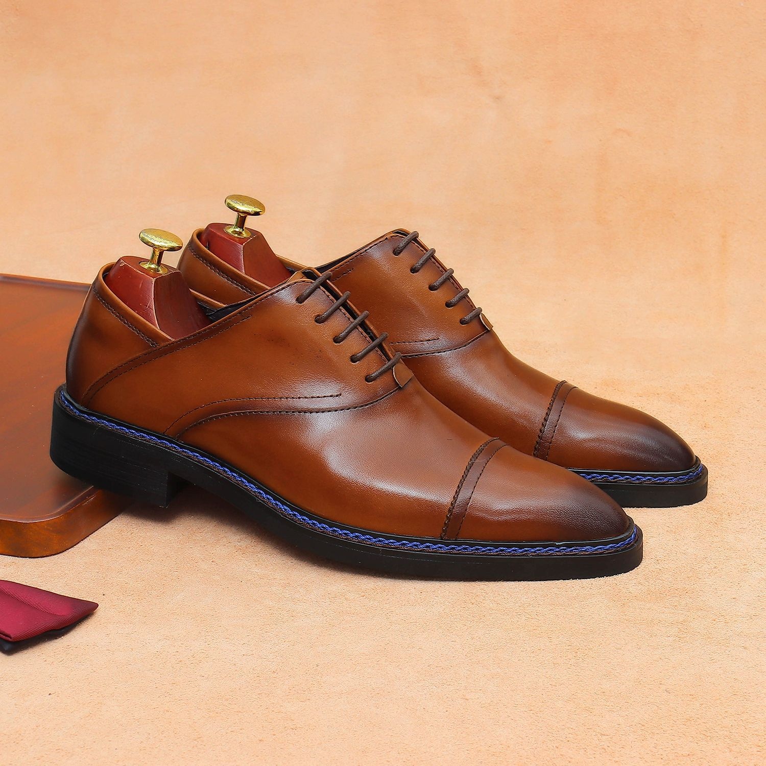 Voyage Dreigelenk-Oxford-Schnürschuhe aus echtem britischem Leder für Herren_voghion.com