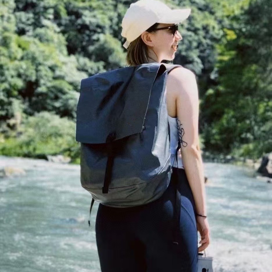 ActiveGo Daily Travel Large Capacity Outdoor Hiking Bag 20L Sports Waterproof Lock Buckle Casual Backpack_voghion.com