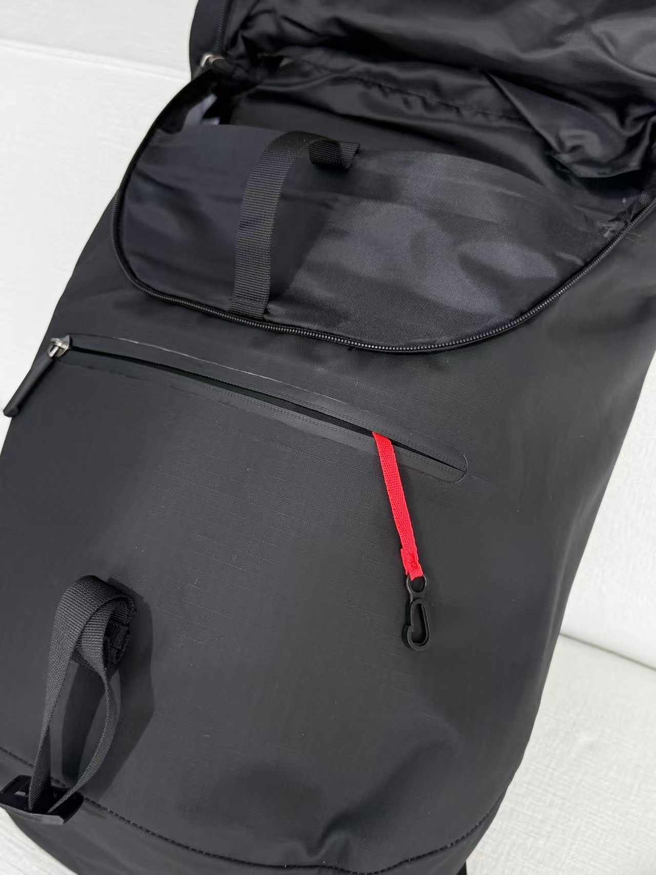 ActiveGo Daily Travel Large Capacity Outdoor Hiking Bag 20L Sports Waterproof Lock Buckle Casual Backpack_voghion.com