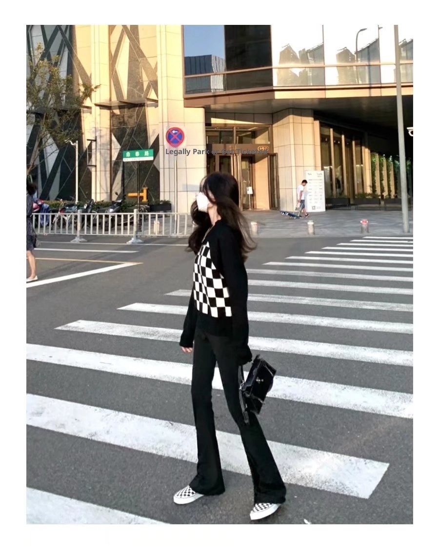 ChicShe Flared Jeans For Women 2024 New Spring Autumn High Waist Slim Fit Petite Black Bootcut Pants_voghion.com