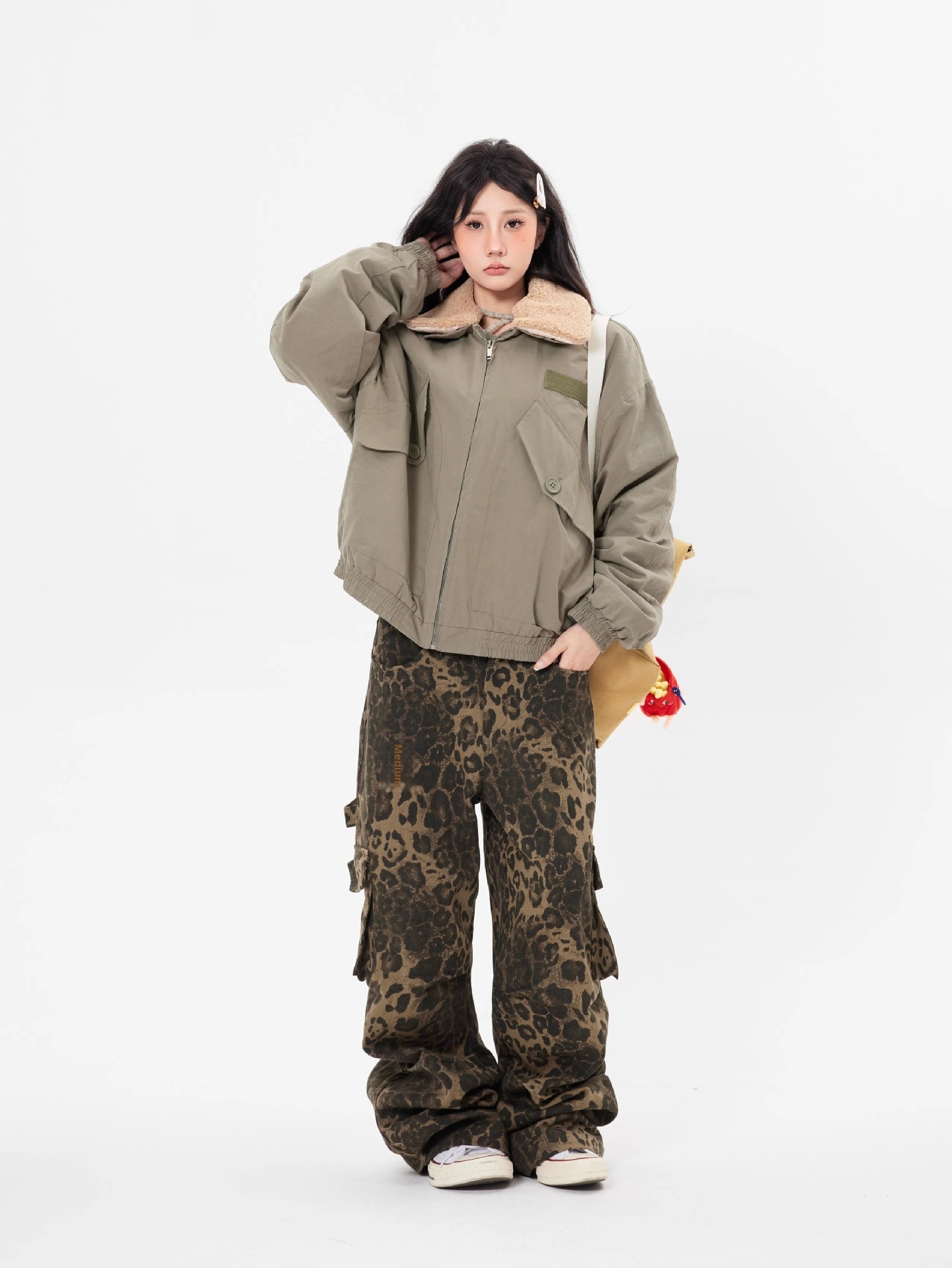 ChicShe Leopard Print Unisex Pocket Cargo Pants Jeans Street Style Wide Leg European And American Straight Loose Casual Retro_voghion.com