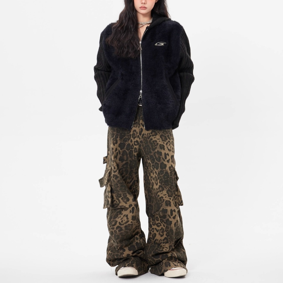 ChicShe Leopard Print Unisex Pocket Cargo Pants Jeans Street Style Wide Leg European And American Straight Loose Casual Retro_voghion.com