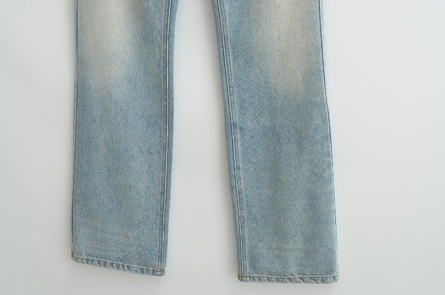 ChicShe 2025 Nieuwe INS Europese en Amerikaanse stijl gewassen witte mid-waist flared broek vloerlengte dames hoge taille afslankend_voghion.com