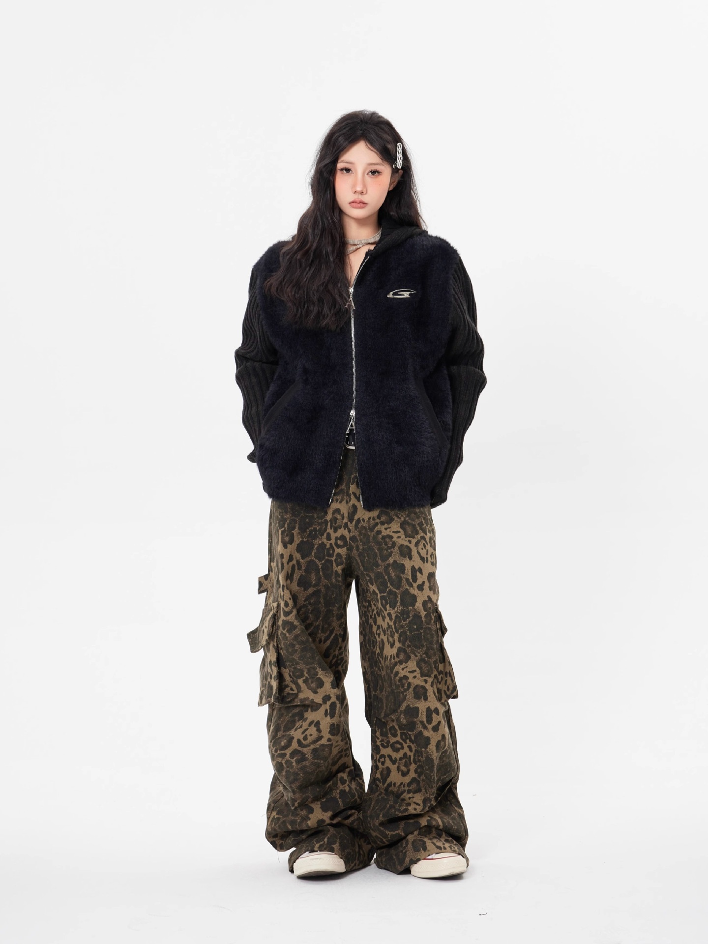 ChicShe Leopard Print Unisex Pocket Cargo Pants Jeans Street Style Wide Leg European And American Straight Loose Casual Retro_voghion.com