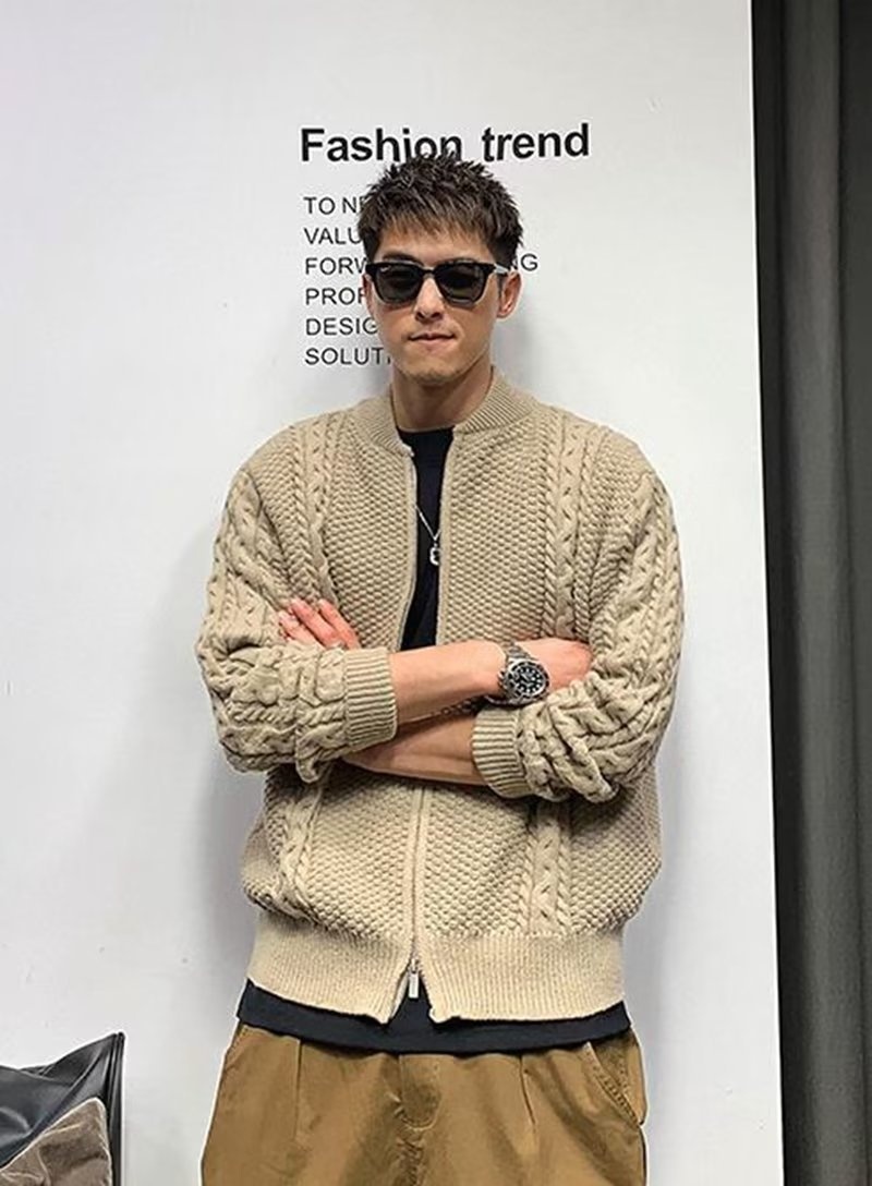 boy Boy Boy Boy Japanese Autumn Thick Men Korean Version Trendy Loose Knitwear Winter Ins Hong Kong Style Lazy Sweater Coat_voghion.com