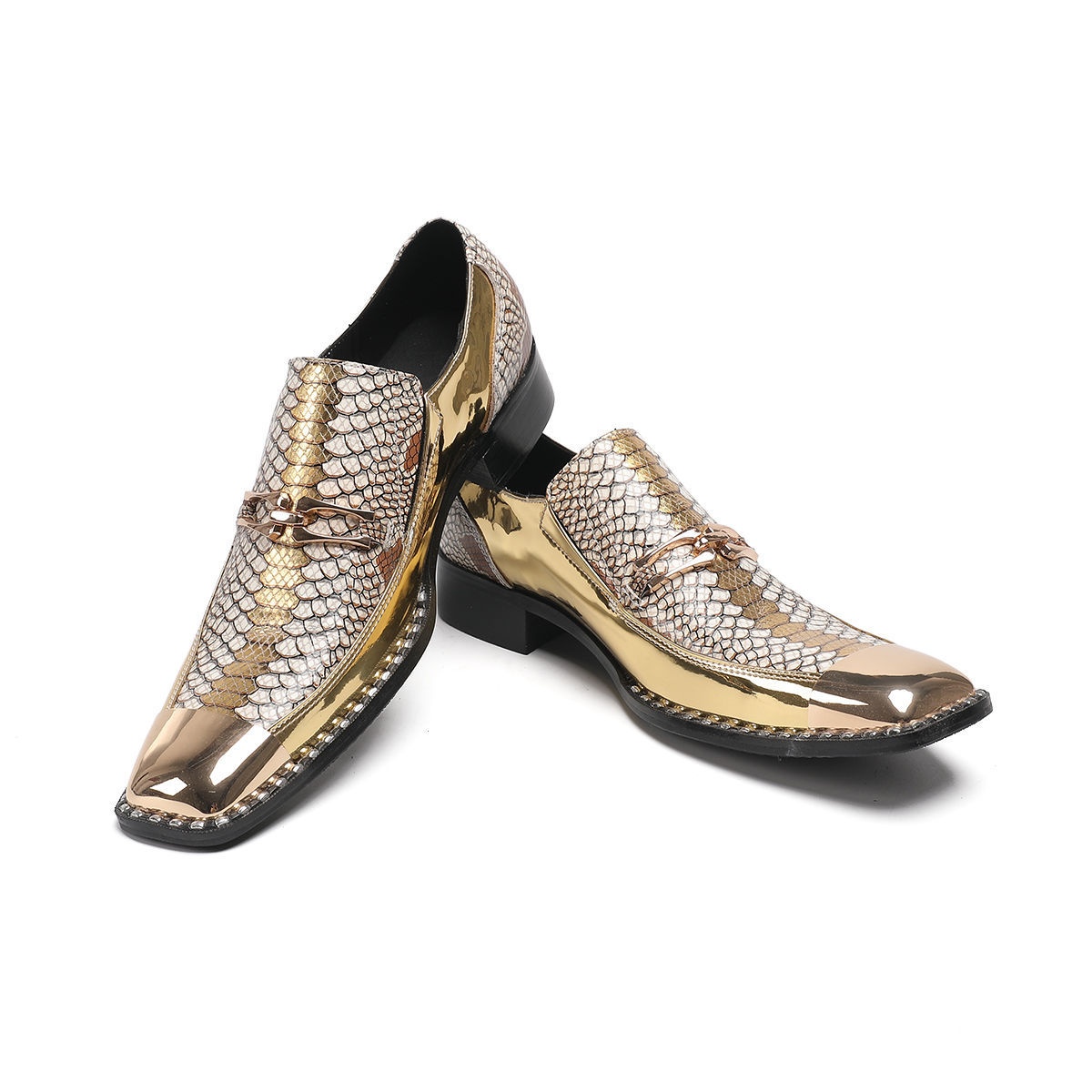 Voyage New Men's Gold Style Crocodile Pattern Leather Shoes Wide Casual Hairstylist European And American Trend Personality_voghion.com