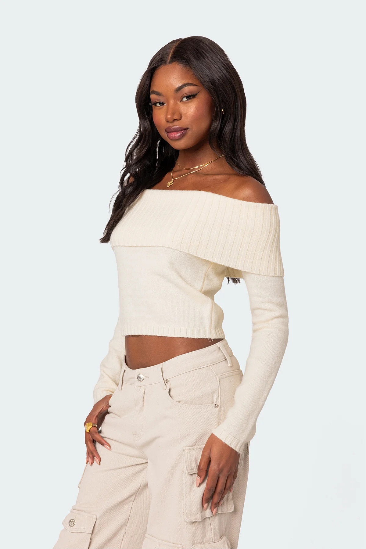 ChicShe ChicShe 2025 European And American Cross-Border Spring New Knitted Top Women's Solid Color Off-Shoulder Long Sleeve Pullover_voghion.com