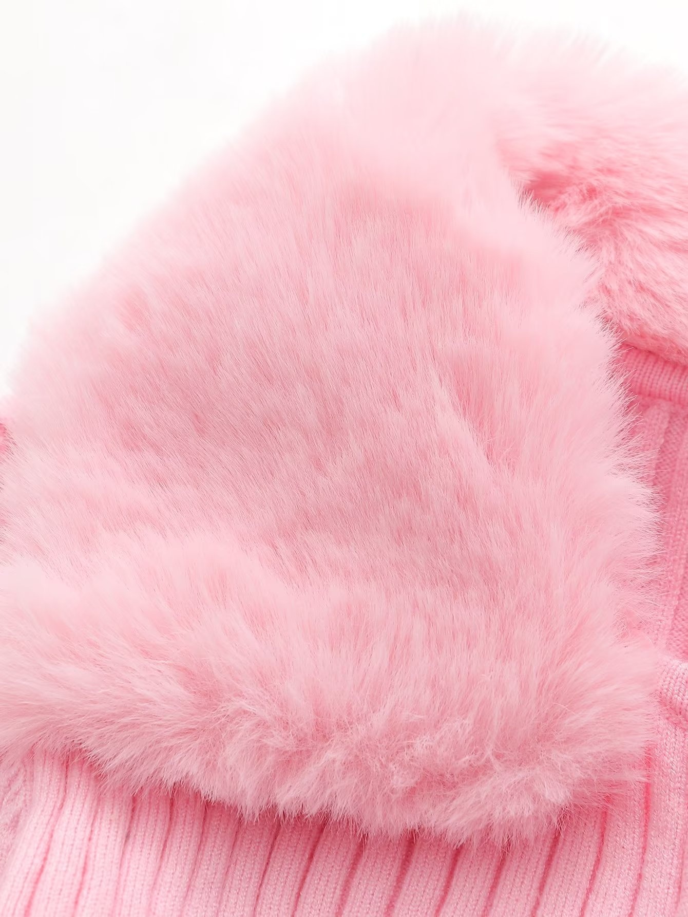 Pull en maille rose à col rond et coupe ajustée, manches courtes et longues, style européen et américain, poignets duveteux et fermeture éclair._voghion.com