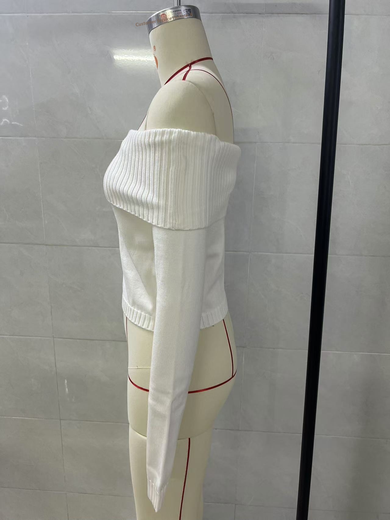 ChicShe ChicShe 2025 European And American Cross-Border Spring New Knitted Top Women's Solid Color Off-Shoulder Long Sleeve Pullover_voghion.com