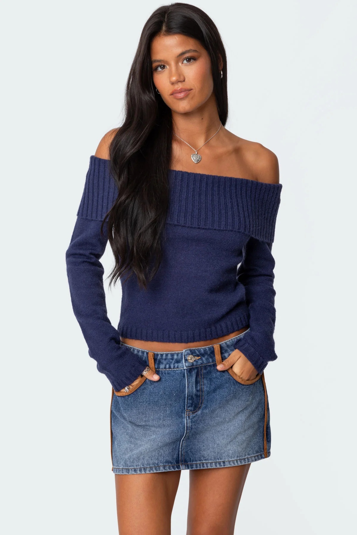 ChicShe ChicShe 2025 European And American Cross-Border Spring New Knitted Top Women's Solid Color Off-Shoulder Long Sleeve Pullover_voghion.com