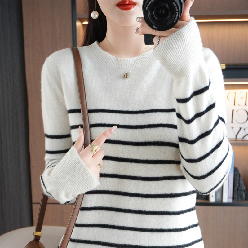 ChicShe ChicShe Women's Round Neck Sweater 2023 Autumn Winter New Long Sleeve Striped Pullover Slimming Knitted Wool Base Shirt_voghion.com