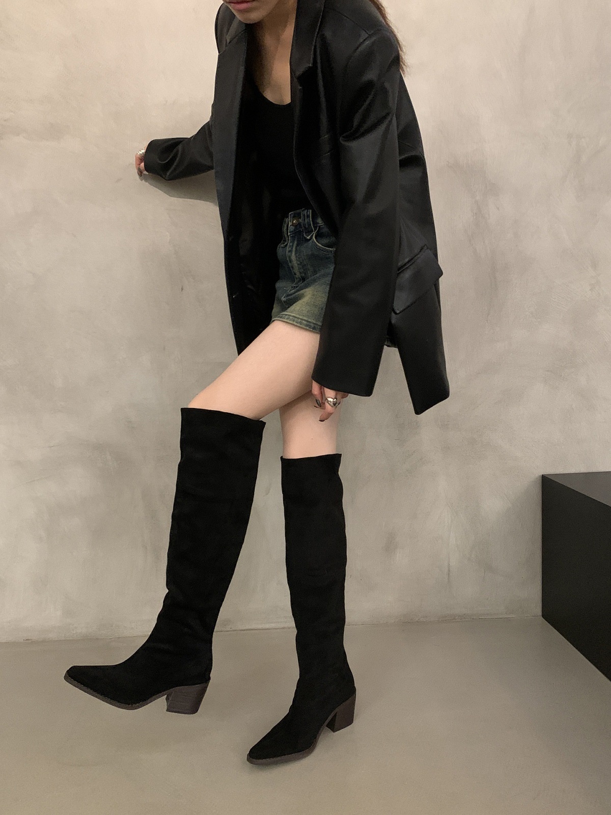 ShoeGlobe ShoeGlobe Vintage High Heel Suede Western Mid-Calf For Women 2025 Autumn Winter New Fleece-Lined Pointed Toe Slouchy Long Riding_voghion.com