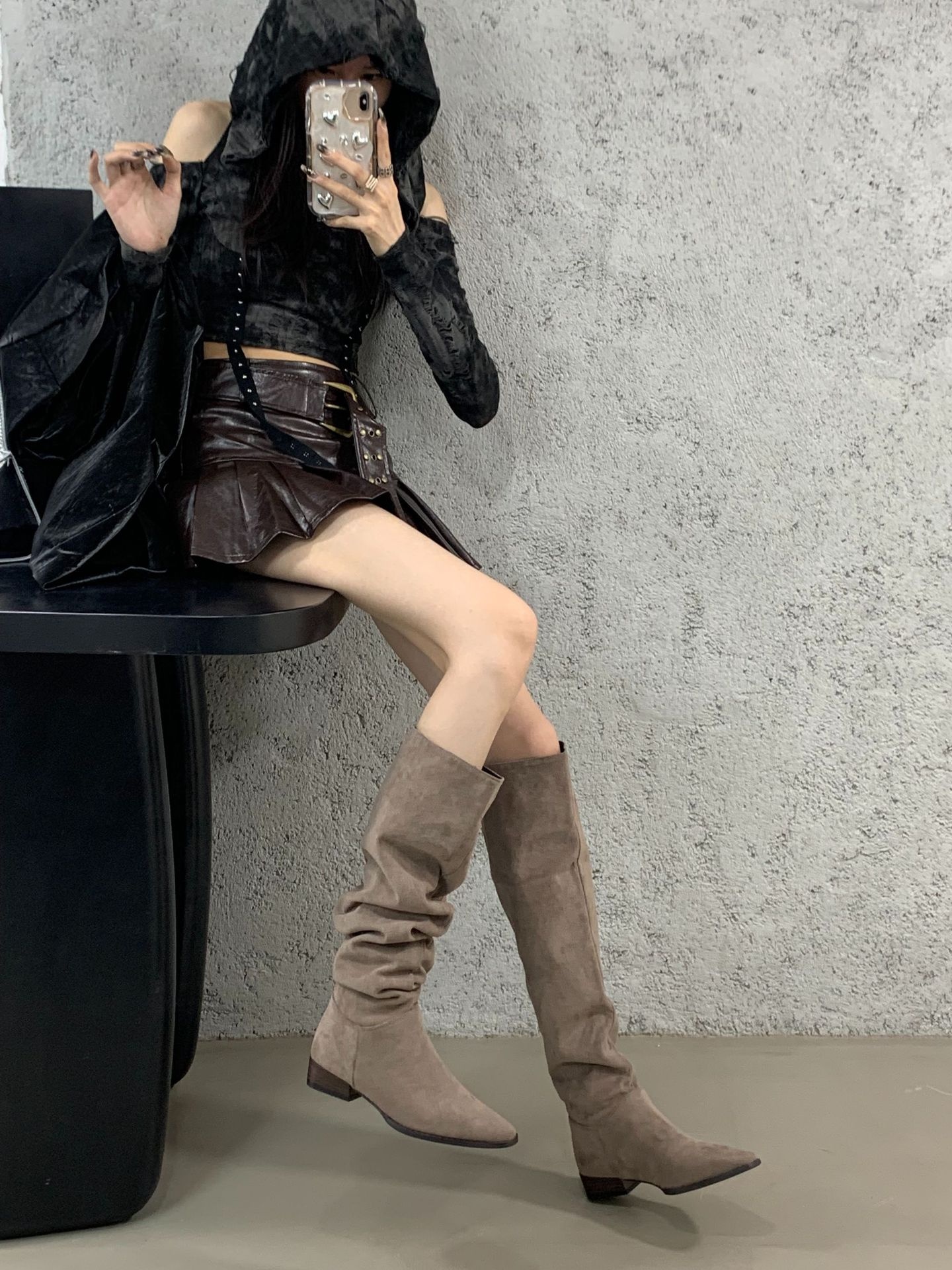 ShoeGlobe ShoeGlobe ShoeGlobe Stacked Women's Riding Retro Suede Chunky Heel Square Toe 2024 New Wrinkled High Tube Long Boots_voghion.com