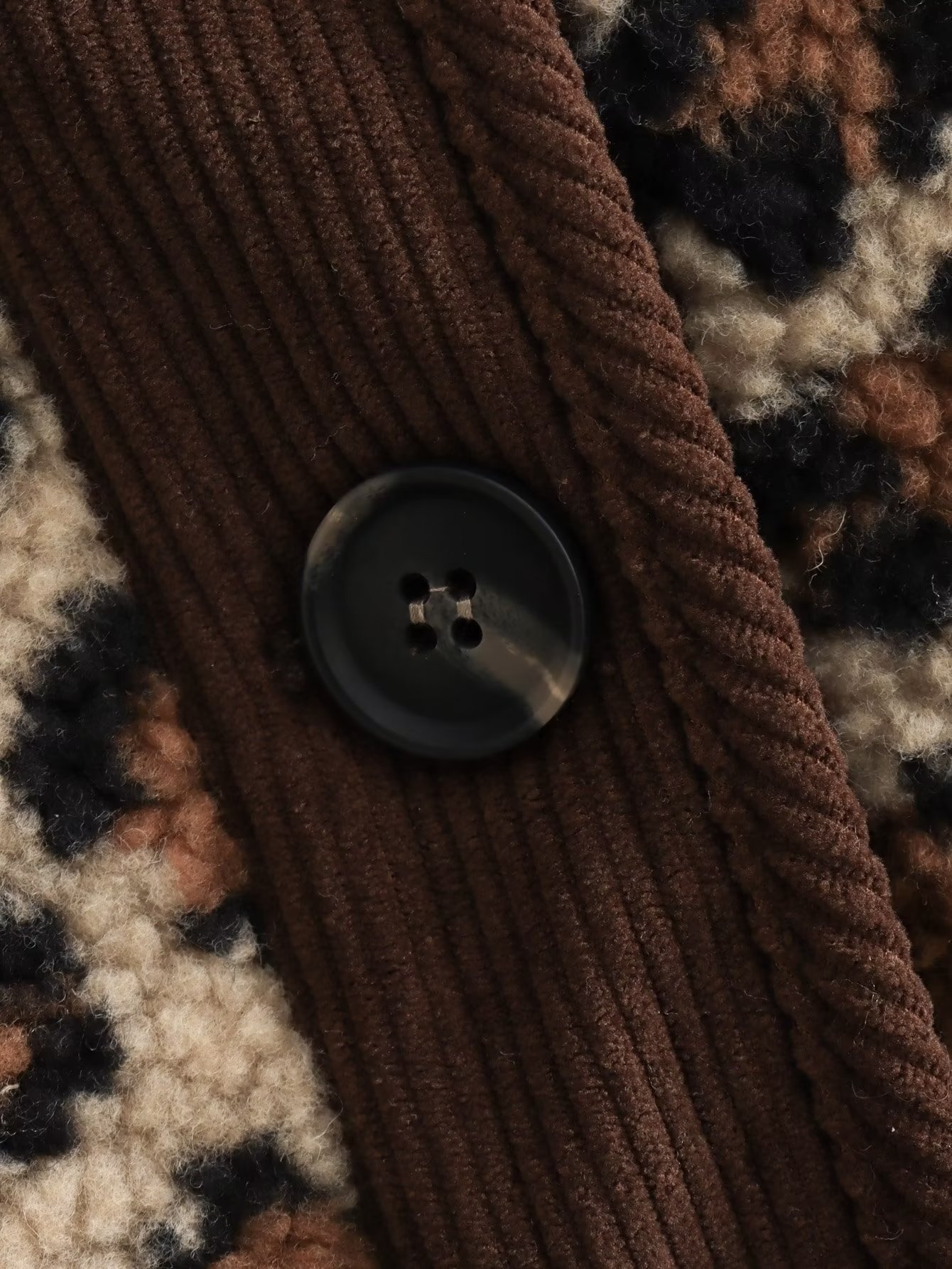 ChicShe 2024 – Europäische und amerikanische Cross-Border-Mode: Neue, lockere Jacke mit Leopardenmuster und Lammwollmantel_voghion.com