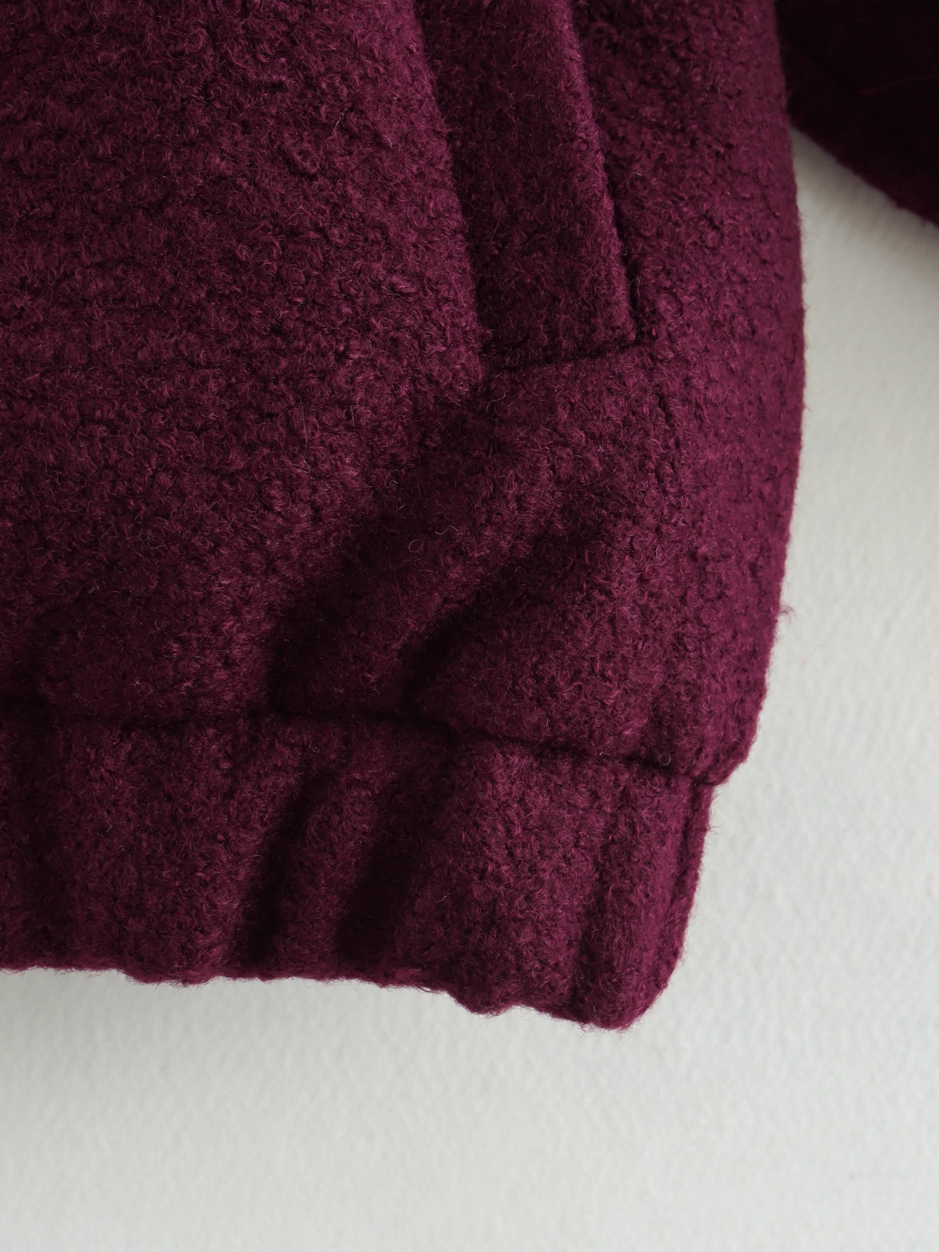 ChicShe Cross-Border Wholesale Autumn Winter New European American Style Women's Clothing Beaded Leather Short Bomber_voghion.com