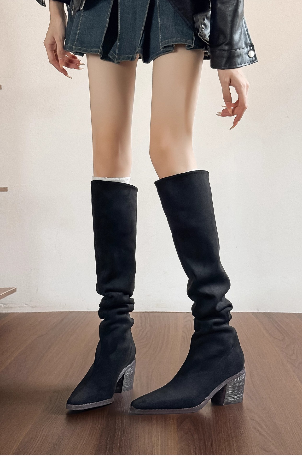 ShoeGlobe ShoeGlobe ShoeGlobe En stock ~ Bottes western rétro montantes, amincissantes, plissées, à large ouverture, talon épais, style automne_voghion.com