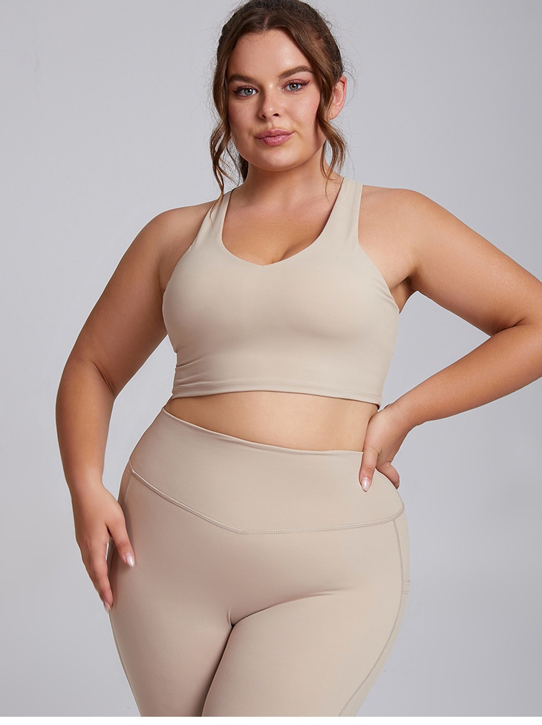 ChicShe Ensemble de yoga deux pièces moulant, grande taille, style européen et américain, effet nude, avec poches_voghion.com
