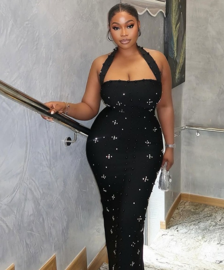 ChicShe ChicShe In Stock European And American Cross-Border High-End Women's Clothing Gorgeous Halter Neck Bodycon Bandage Evening_voghion.com