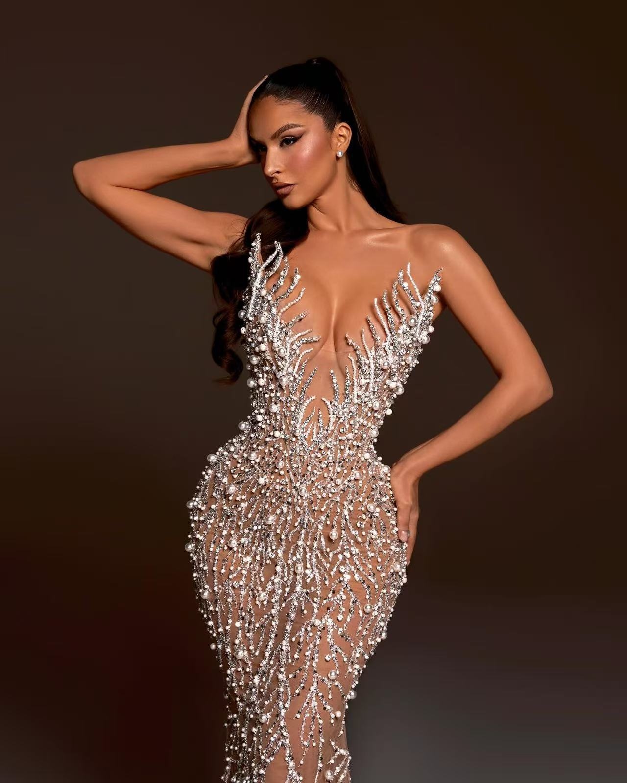 ChicShe ChicShe European And American New Strapless Deep V Neck Heavy Beading Sequin Waist-Cinching Bodycon Gold High-End Annual_voghion.com