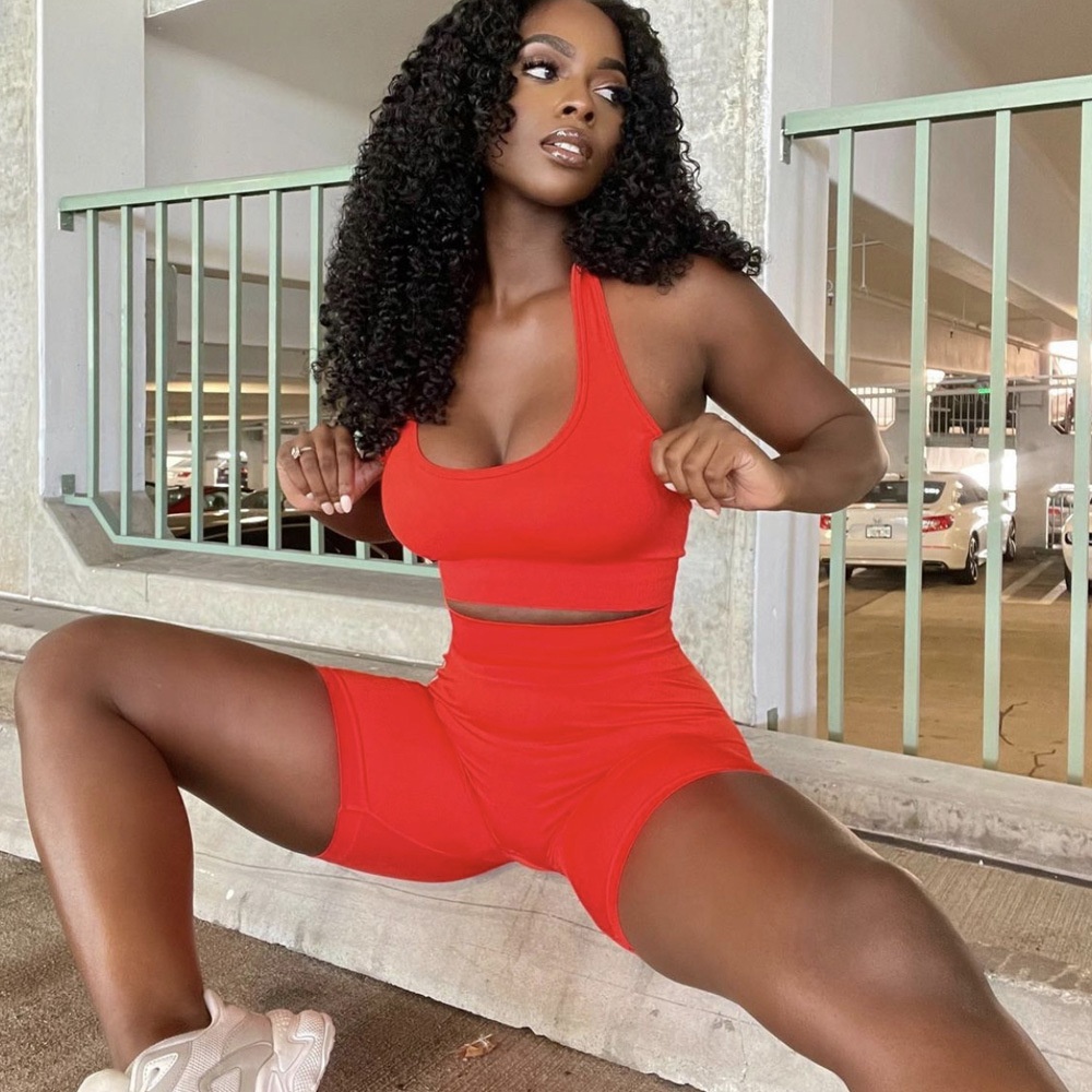 ChicShe INS, reggiseno sportivo senza cuciture con spalline, per yoga, fitness, sollevamento fianchi, nuovo stile europeo e americano, da donna_voghion.com