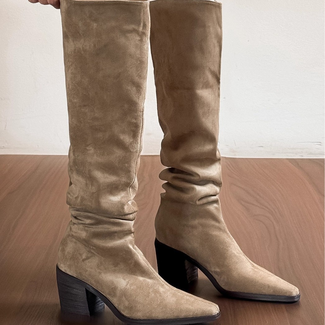 ShoeGlobe ShoeGlobe ShoeGlobe En stock ~ Bottes western rétro montantes, amincissantes, plissées, à large ouverture, talon épais, style automne_voghion.com