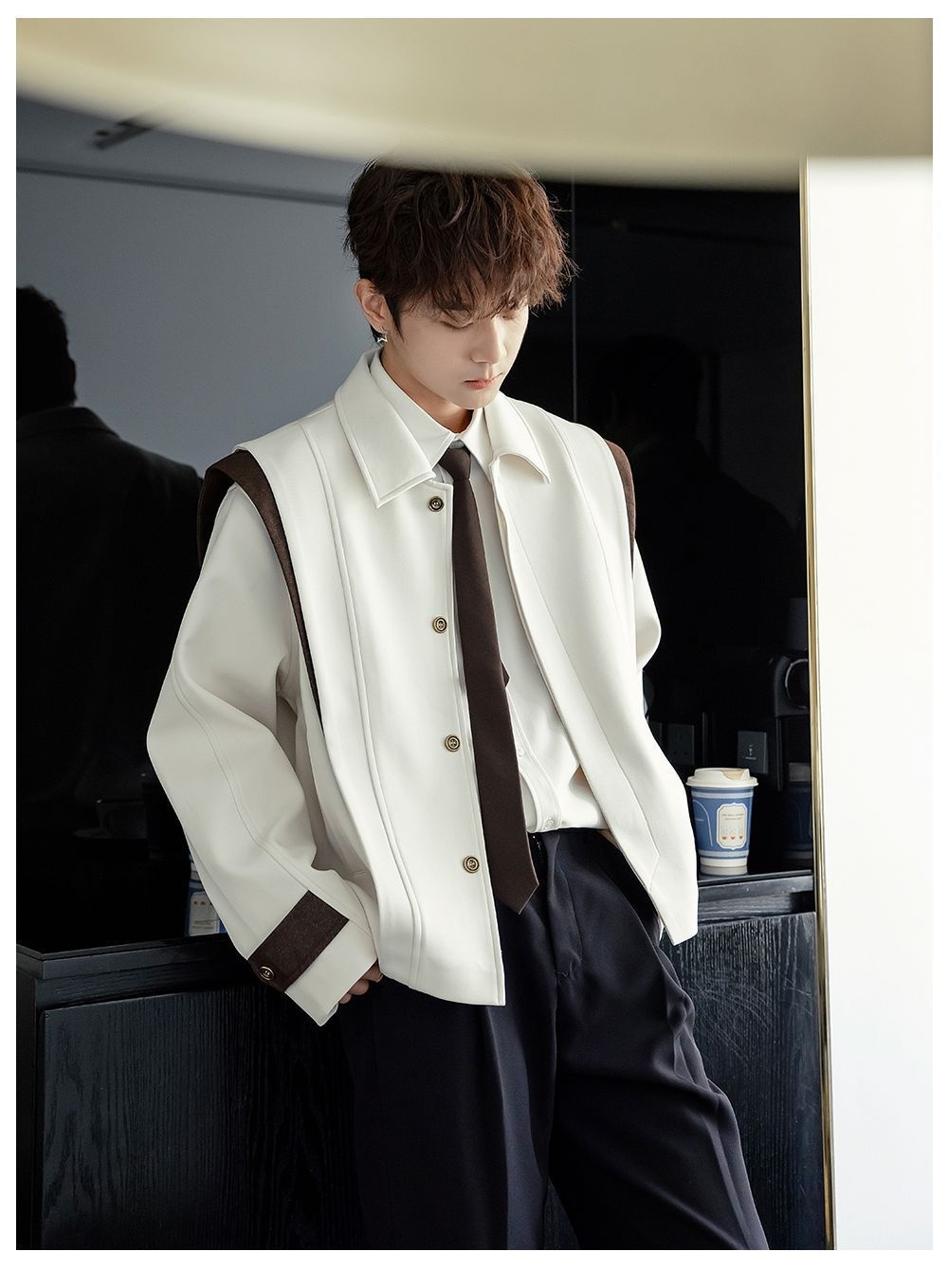 Jungen-Herbstjacke im Patchwork-Design mit Umlegekragen – Trendiges und vielseitiges Herrenoberteil (2025)_voghion.com