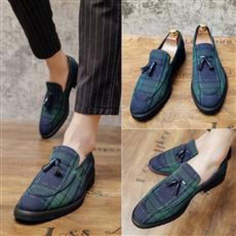 WalkPrime WalkPrime 2025 New Men's Tassel Trendy European And American British Style Small Leather Fashion Large Size Casual Shoes Slip-On_voghion.com