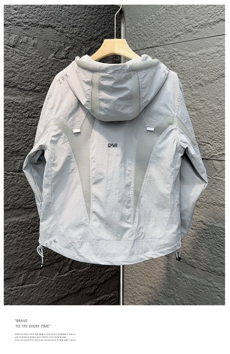 boy Boy 2025 Spring New Mesh Men's Outdoor Workwear Hooded Windproof Loose Fit Softshell Jacket Men_voghion.com