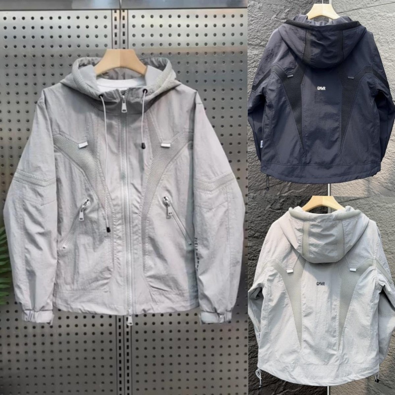 boy Boy 2025 Spring New Mesh Men's Outdoor Workwear Hooded Windproof Loose Fit Softshell Jacket Men_voghion.com