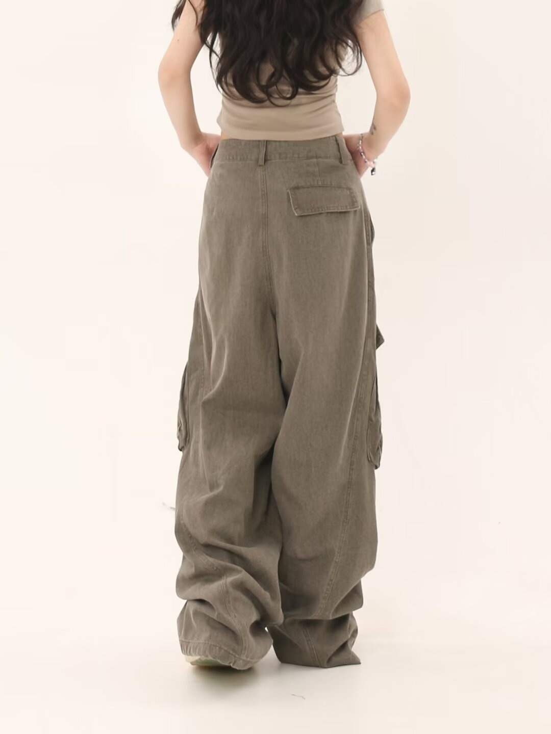 Jeans cargo a gamba dritta con design di nicchia transfrontaliero per uomo, stile High Street, larghi, con tasche grandi, europei e_voghion.com