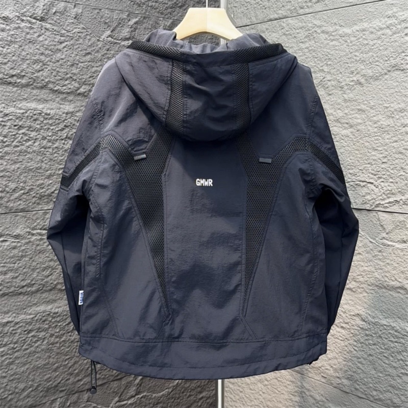 boy Boy 2025 Spring New Mesh Men's Outdoor Workwear Hooded Windproof Loose Fit Softshell Jacket Men_voghion.com