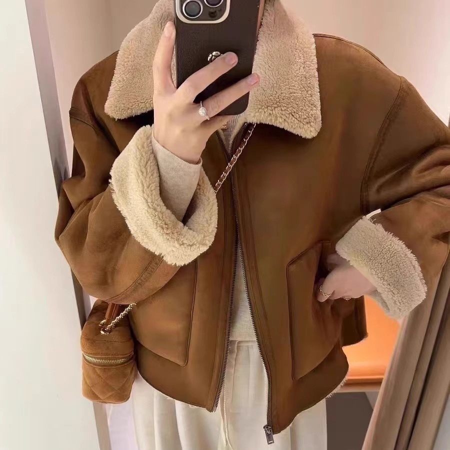 boy Sheepskin Thickened Lamb Wool Coat For Women Winter Design American Retro Warm Short Turn-down Collar Motorcycle Jacket_voghion.com