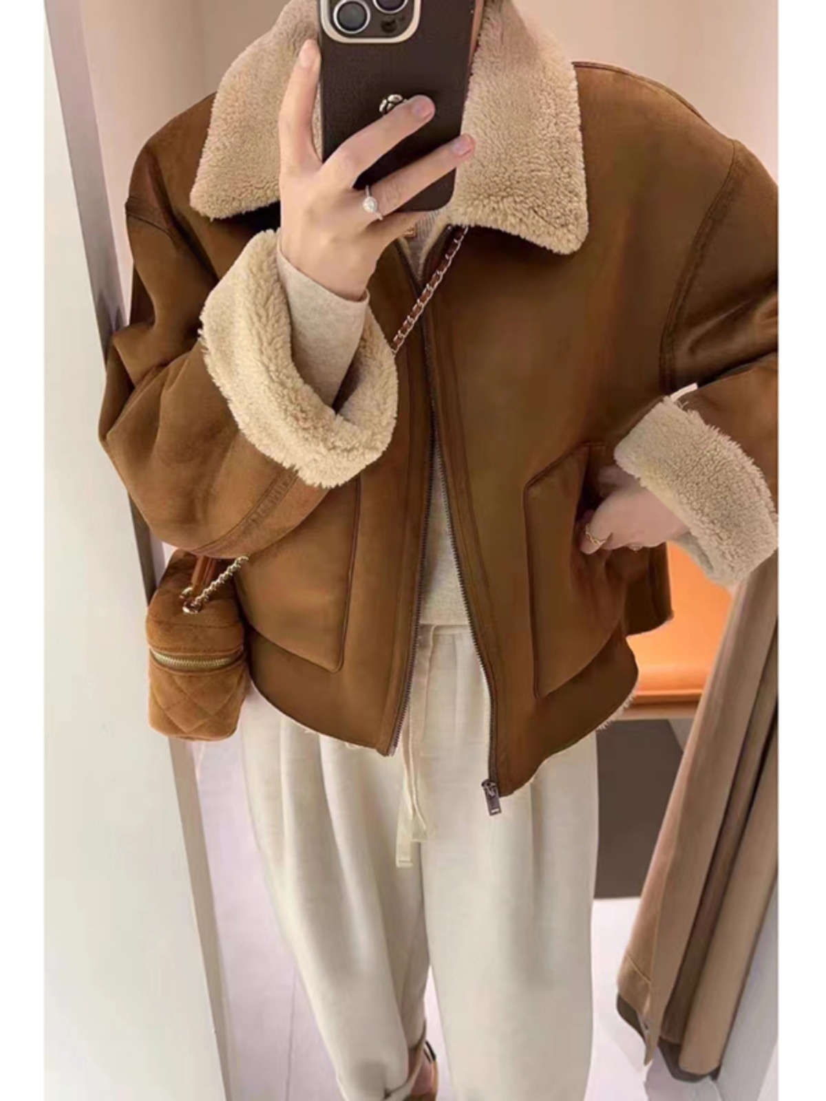 boy Sheepskin Thickened Lamb Wool Coat For Women Winter Design American Retro Warm Short Turn-down Collar Motorcycle Jacket_voghion.com